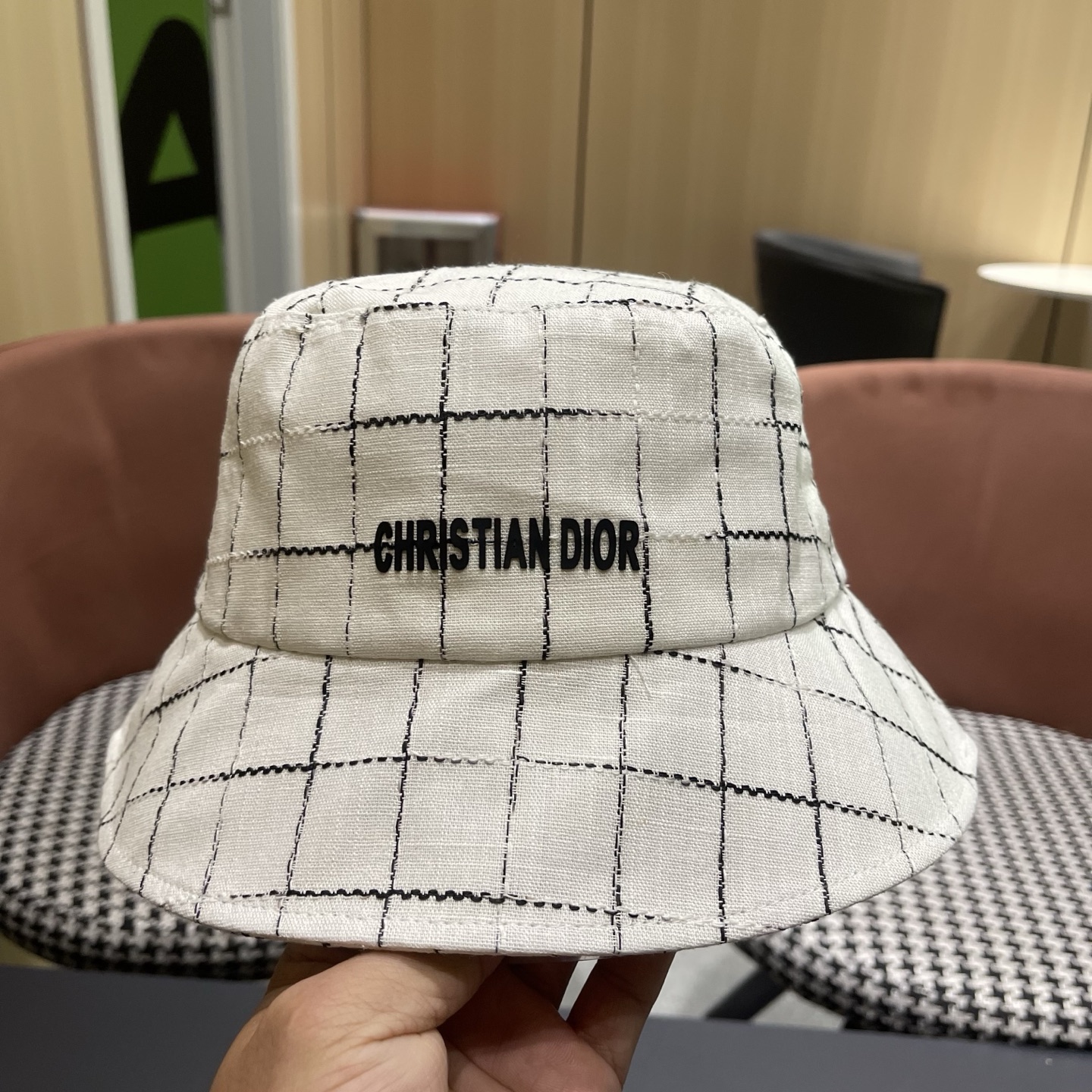 迪奥Dior 格纹渔夫帽子女新款百搭显脸小盆帽素颜出街水桶