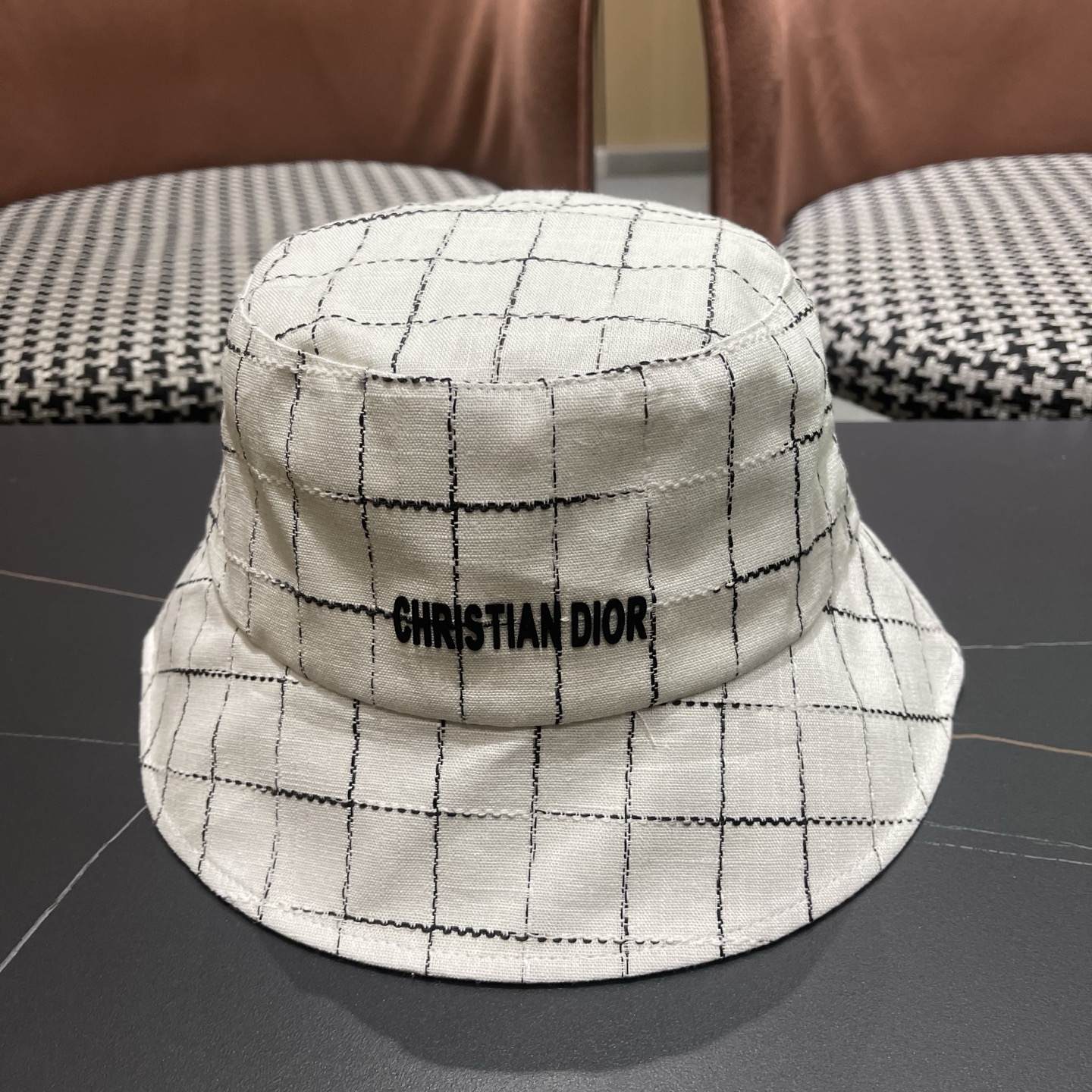 迪奥Dior 格纹渔夫帽子女新款百搭显脸小盆帽素颜出街水桶