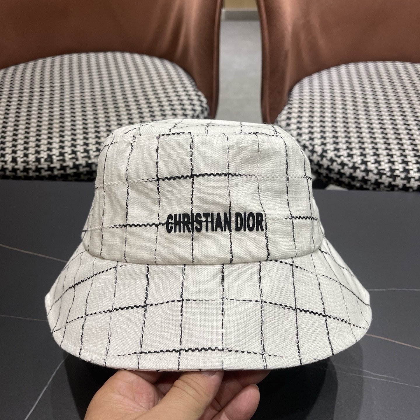 迪奥Dior 格纹渔夫帽子女新款百搭显脸小盆帽素颜出街水桶
