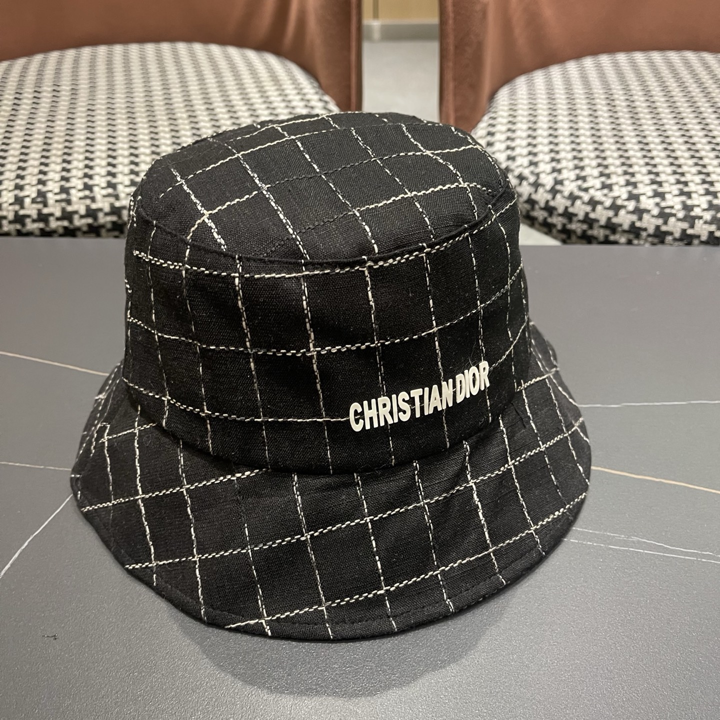 迪奥Dior 格纹渔夫帽子女新款百搭显脸小盆帽素颜出街水桶