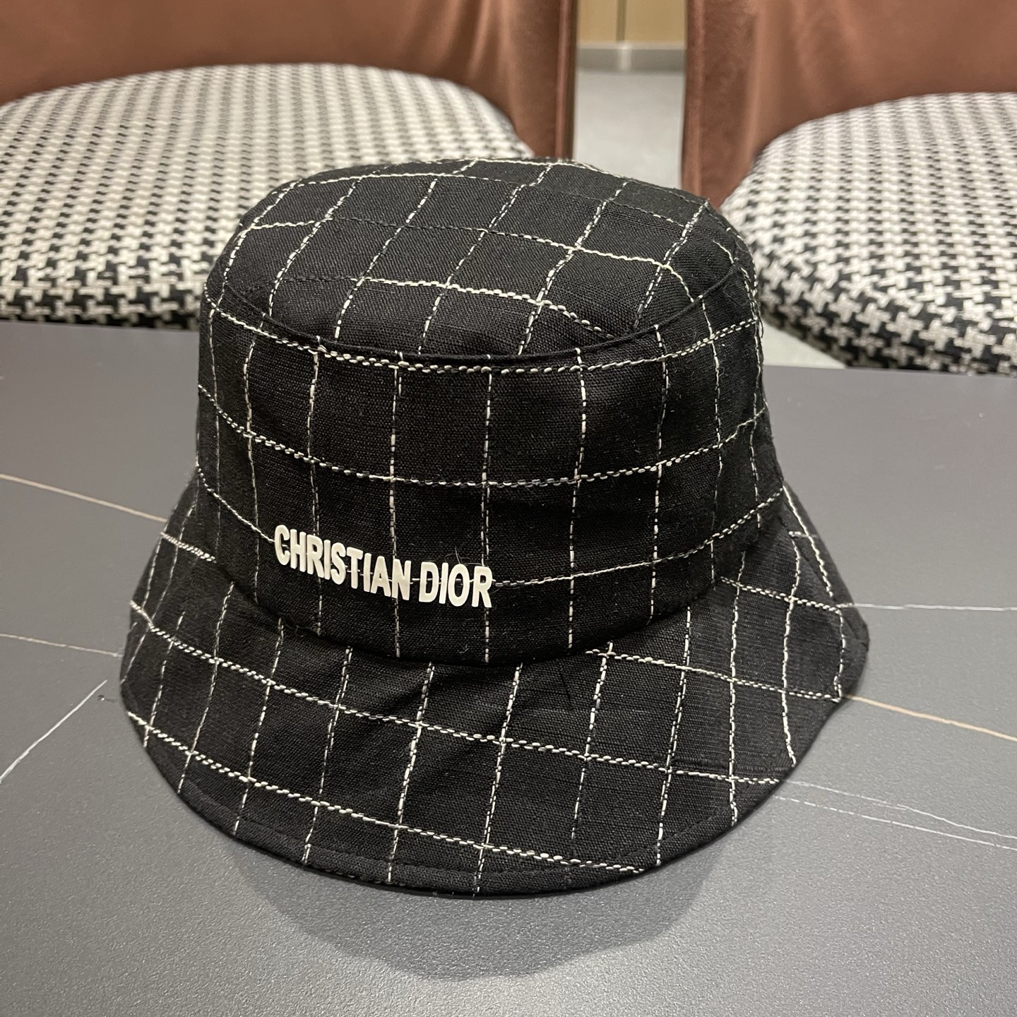 迪奥Dior 格纹渔夫帽子女新款百搭显脸小盆帽素颜出街水桶