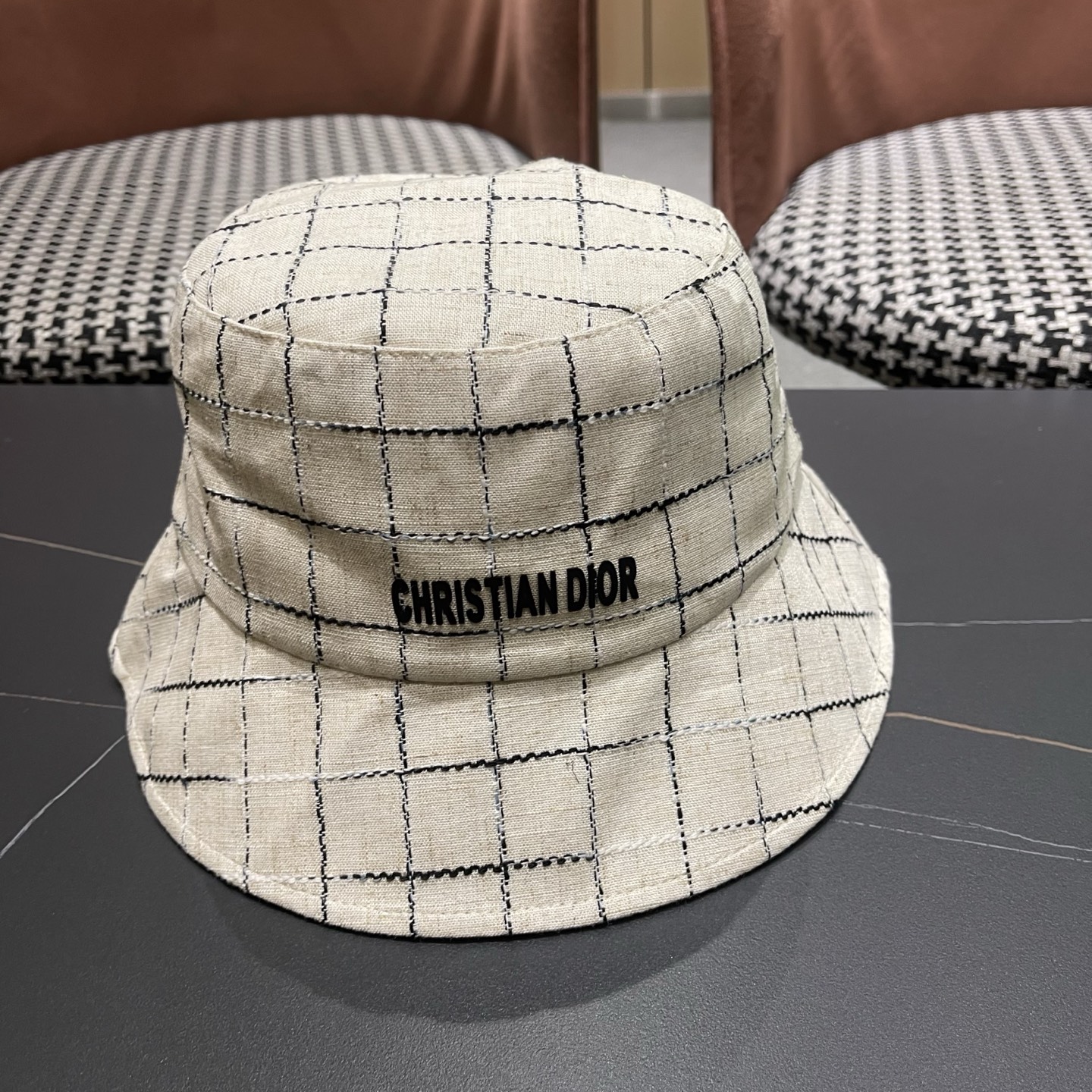 迪奥Dior 格纹渔夫帽子女新款百搭显脸小盆帽素颜出街水桶