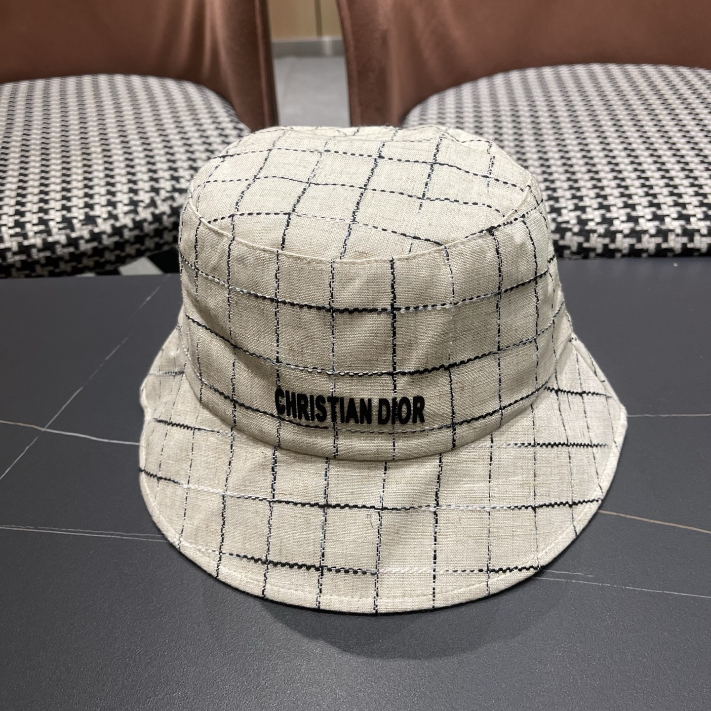 迪奥Dior 格纹渔夫帽子女新款百搭显脸小盆帽素颜出街水桶