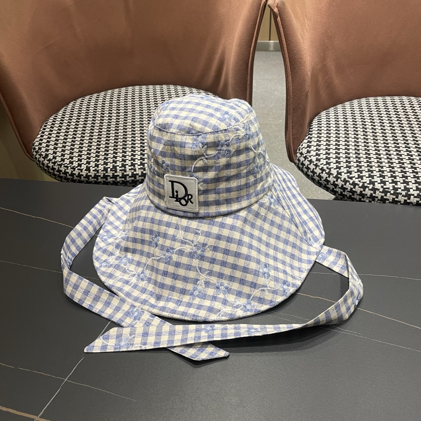 Dior迪奥 韩版格纹系带碎花渔夫帽女夏季千鸟格出游沙滩海边防晒遮阳帽