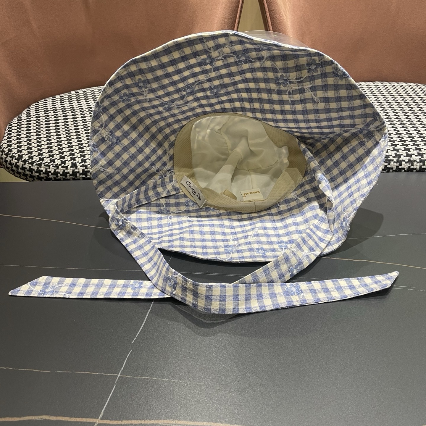 Dior迪奥 韩版格纹系带碎花渔夫帽女夏季千鸟格出游沙滩海边防晒遮阳帽