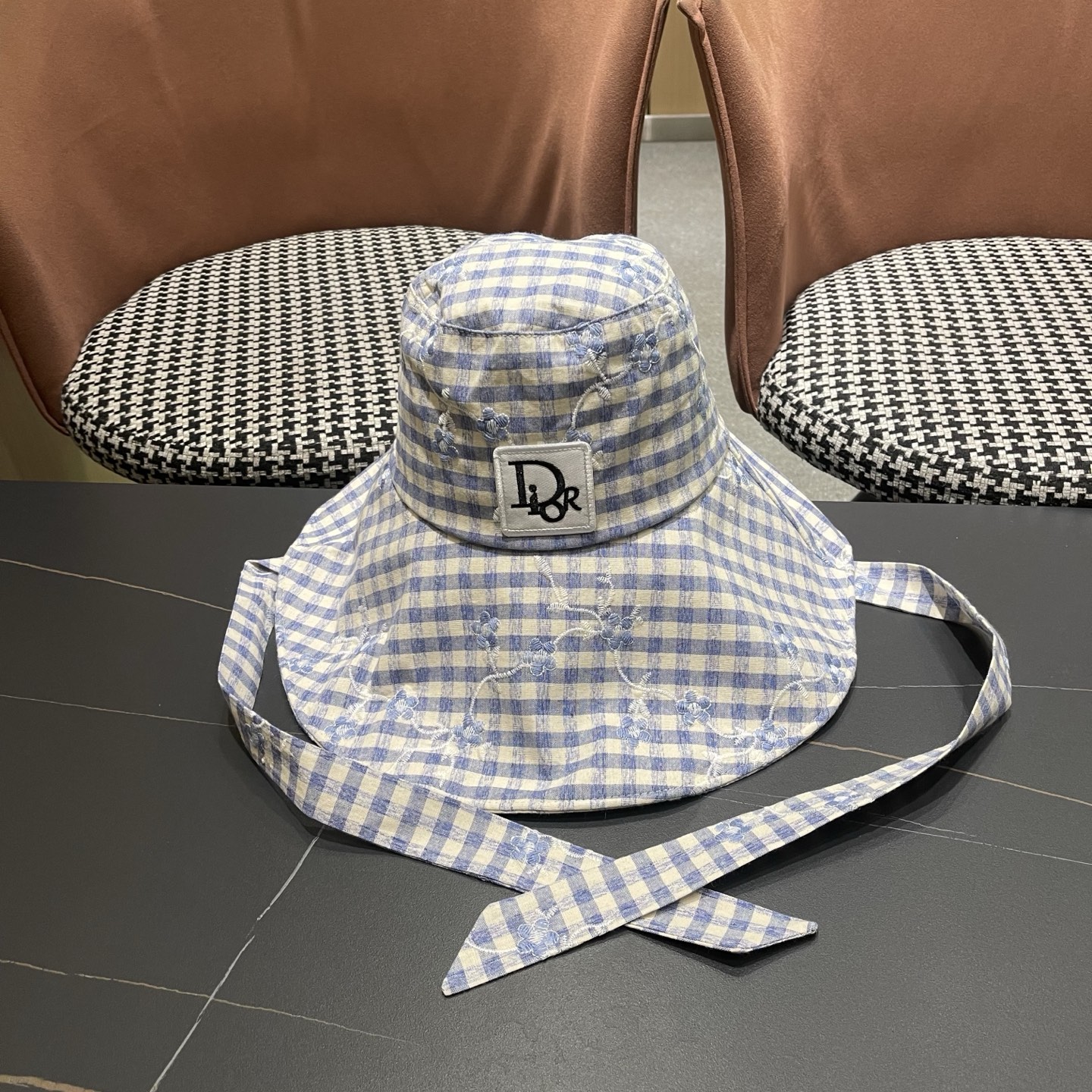 Dior迪奥 韩版格纹系带碎花渔夫帽女夏季千鸟格出游沙滩海边防晒遮阳帽