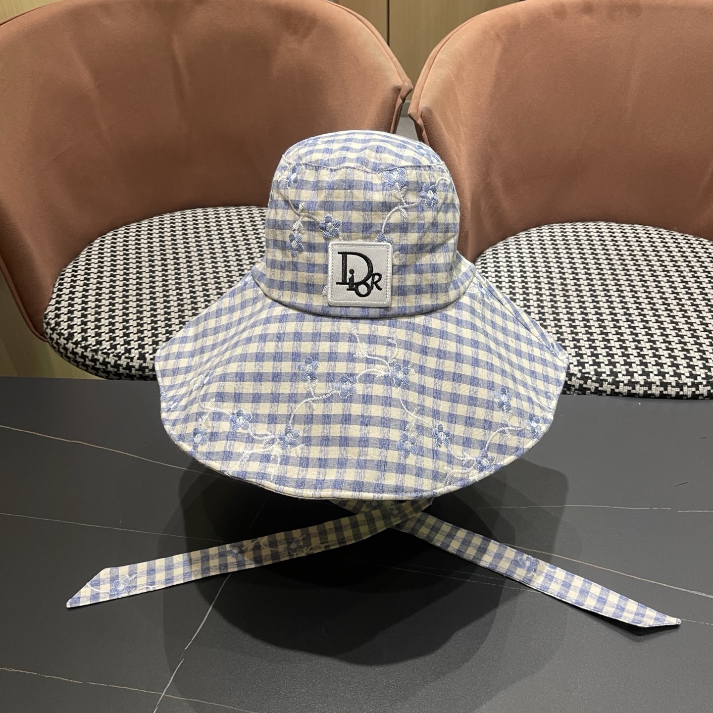 Dior迪奥 韩版格纹系带碎花渔夫帽女夏季千鸟格出游沙滩海边防晒遮阳帽