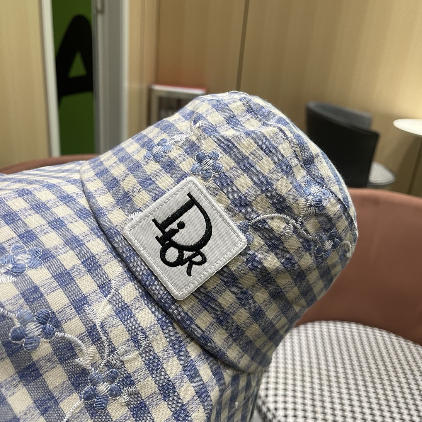 Dior迪奥 韩版格纹系带碎花渔夫帽女夏季千鸟格出游沙滩海边防晒遮阳帽