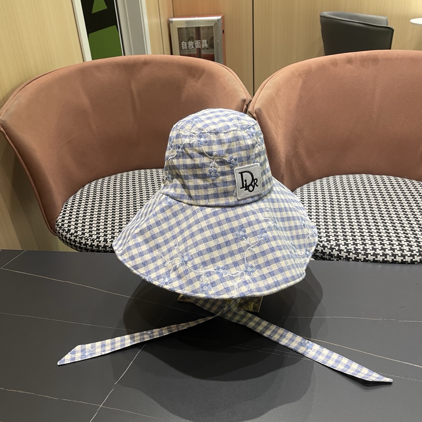 Dior迪奥 韩版格纹系带碎花渔夫帽女夏季千鸟格出游沙滩海边防晒遮阳帽