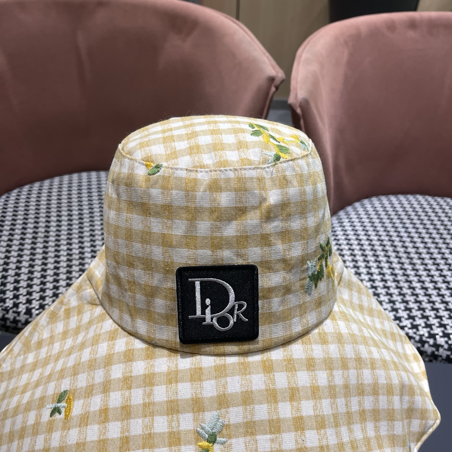 Dior迪奥 韩版格纹系带碎花渔夫帽女夏季千鸟格出游沙滩海边防晒遮阳帽