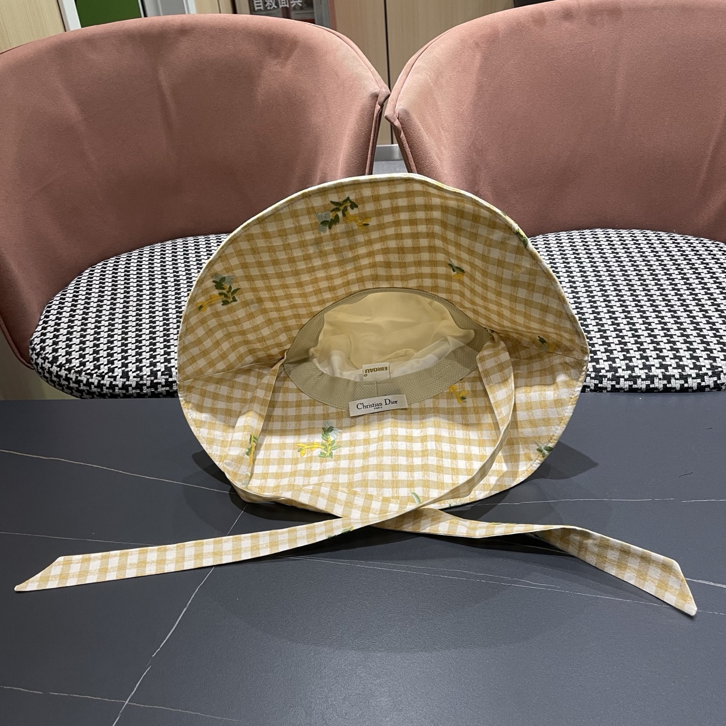 Dior迪奥 韩版格纹系带碎花渔夫帽女夏季千鸟格出游沙滩海边防晒遮阳帽