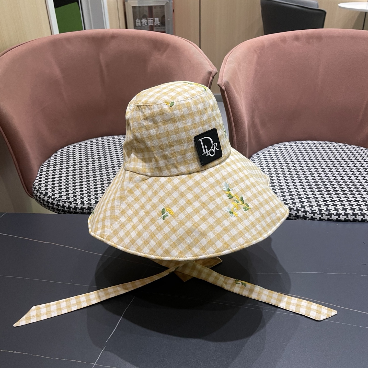 Dior迪奥 韩版格纹系带碎花渔夫帽女夏季千鸟格出游沙滩海边防晒遮阳帽