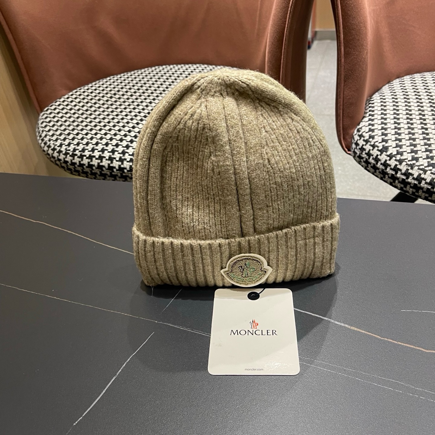 MONCLER（蒙口）秋冬季新款毛线帽户外休闲保暖套头帽弹力针织帽男女款冷帽子