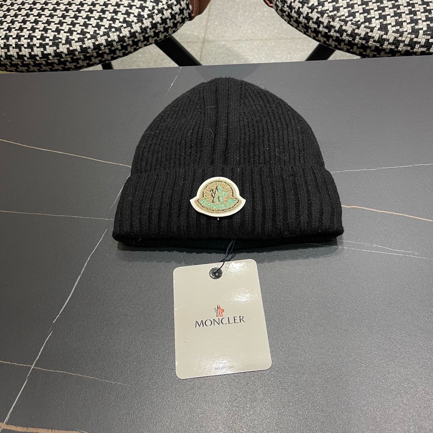 MONCLER（蒙口）秋冬季新款毛线帽户外休闲保暖套头帽弹力针织帽男女款冷帽子