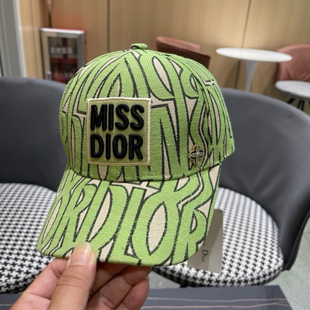 Dior 迪奥 新款原单棒球帽， 精致純也格调很有感觉，专柜断货热门，质量超赞