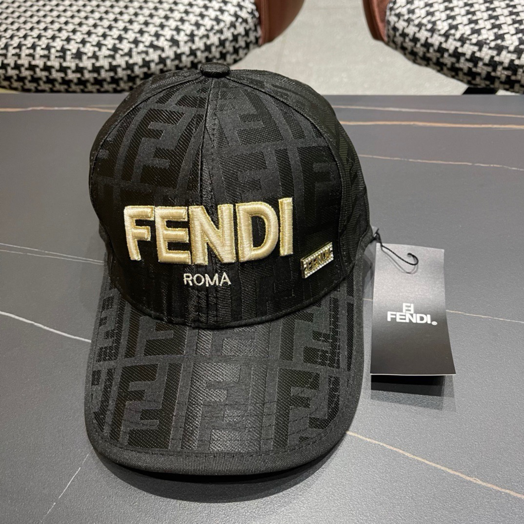FENDI芬迪，新品棒球帽 代购版本！时尚潮流，高端做工！非一般的品质，细节看实拍哦