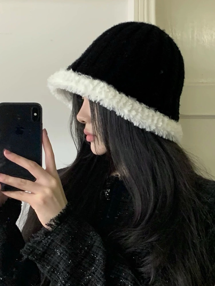 MONCLER（蒙口）拼色帽边毛绒渔夫帽子秋冬季保暖时尚百搭女大头围显脸小休闲盆帽