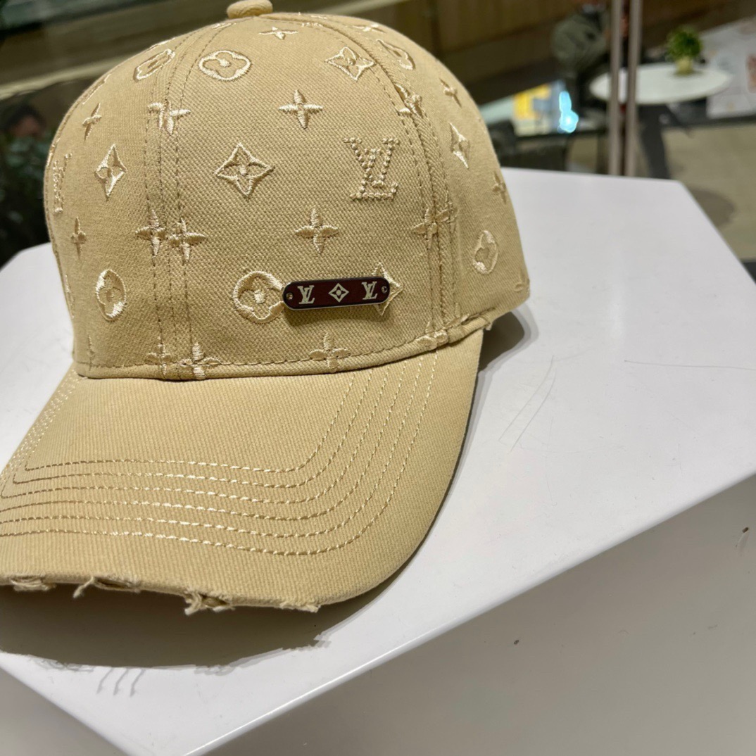 上新！路易威登 LouisVuitton 😍新款LV棒球帽，重工打造♥️早春系列高端大气，百搭款🤗男女通