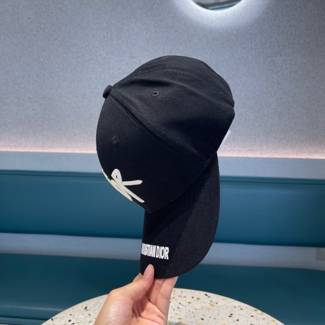 劲爆款【Dior 迪奥】羊毛棒球帽🧢，欧美重工手法，多重内里，曰韩潮流，时尚大气，帅哥美女必入款❤️❤️