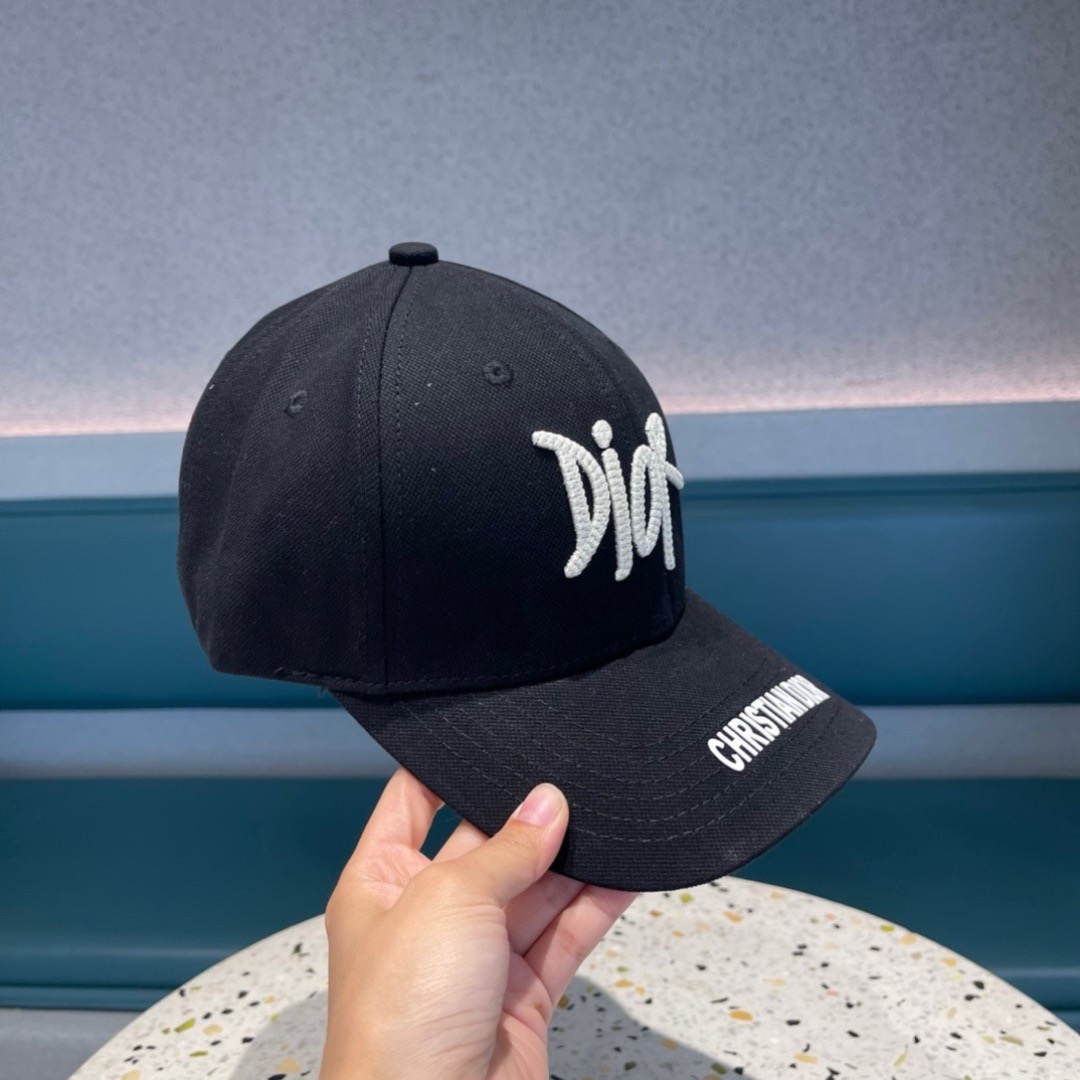 劲爆款【Dior 迪奥】羊毛棒球帽🧢，欧美重工手法，多重内里，曰韩潮流，时尚大气，帅哥美女必入款❤️❤️