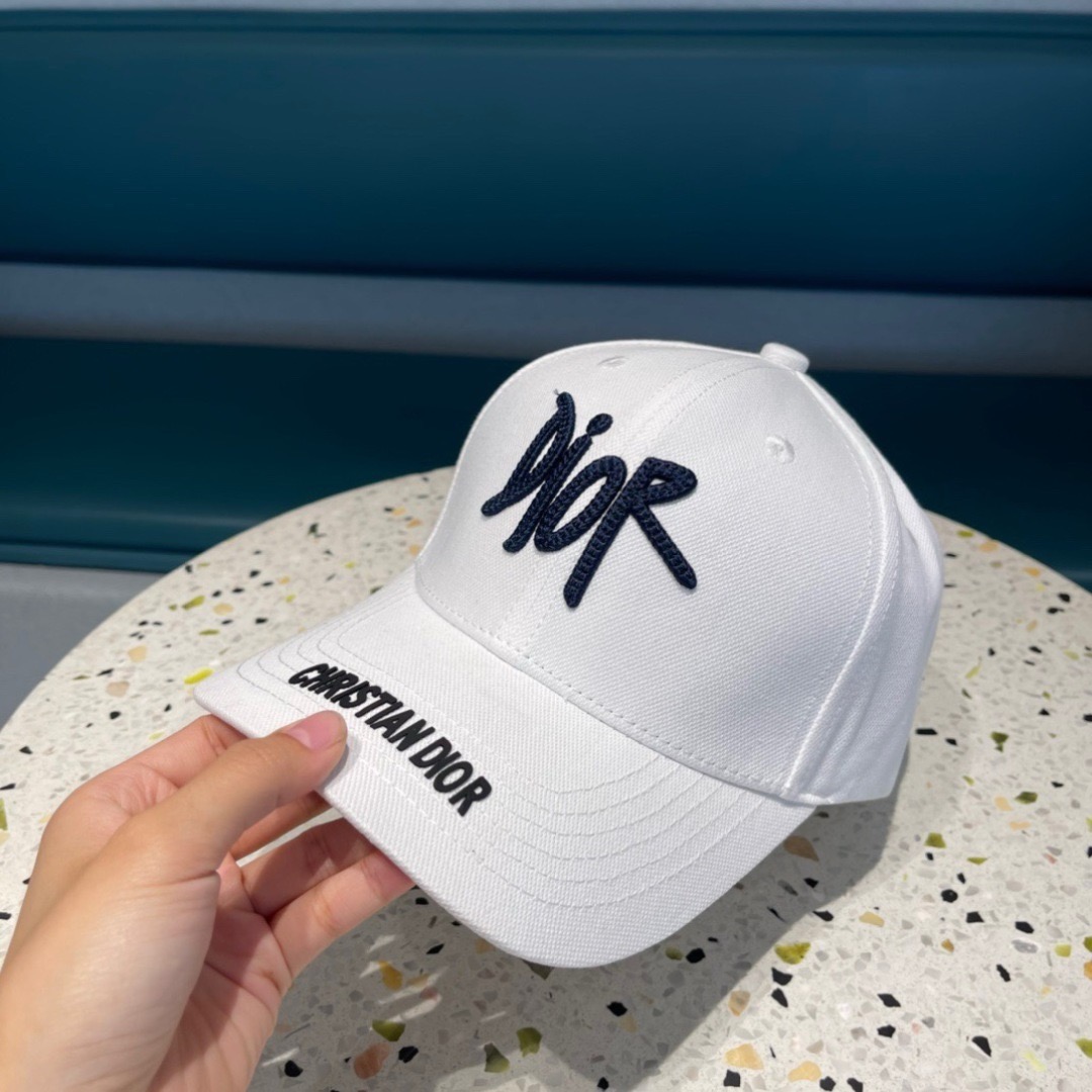 劲爆款【Dior 迪奥】羊毛棒球帽🧢，欧美重工手法，多重内里，曰韩潮流，时尚大气，帅哥美女必入款❤️❤️