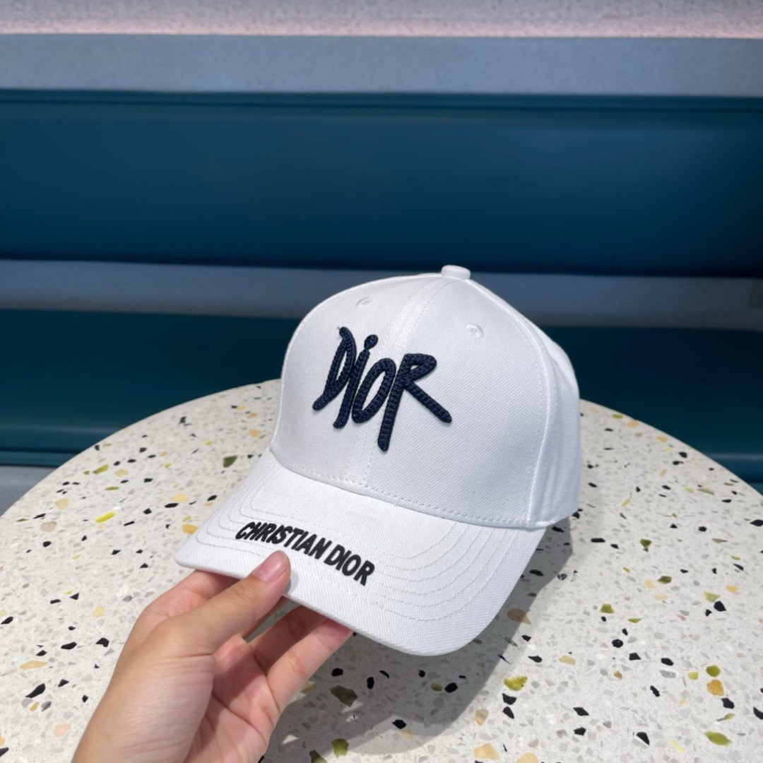 劲爆款【Dior 迪奥】羊毛棒球帽🧢，欧美重工手法，多重内里，曰韩潮流，时尚大气，帅哥美女必入款❤️❤️