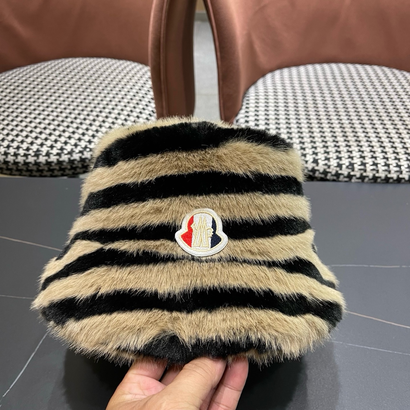 蒙口moncler秋冬豹纹渔夫帽保暖毛绒绒盆帽显脸小