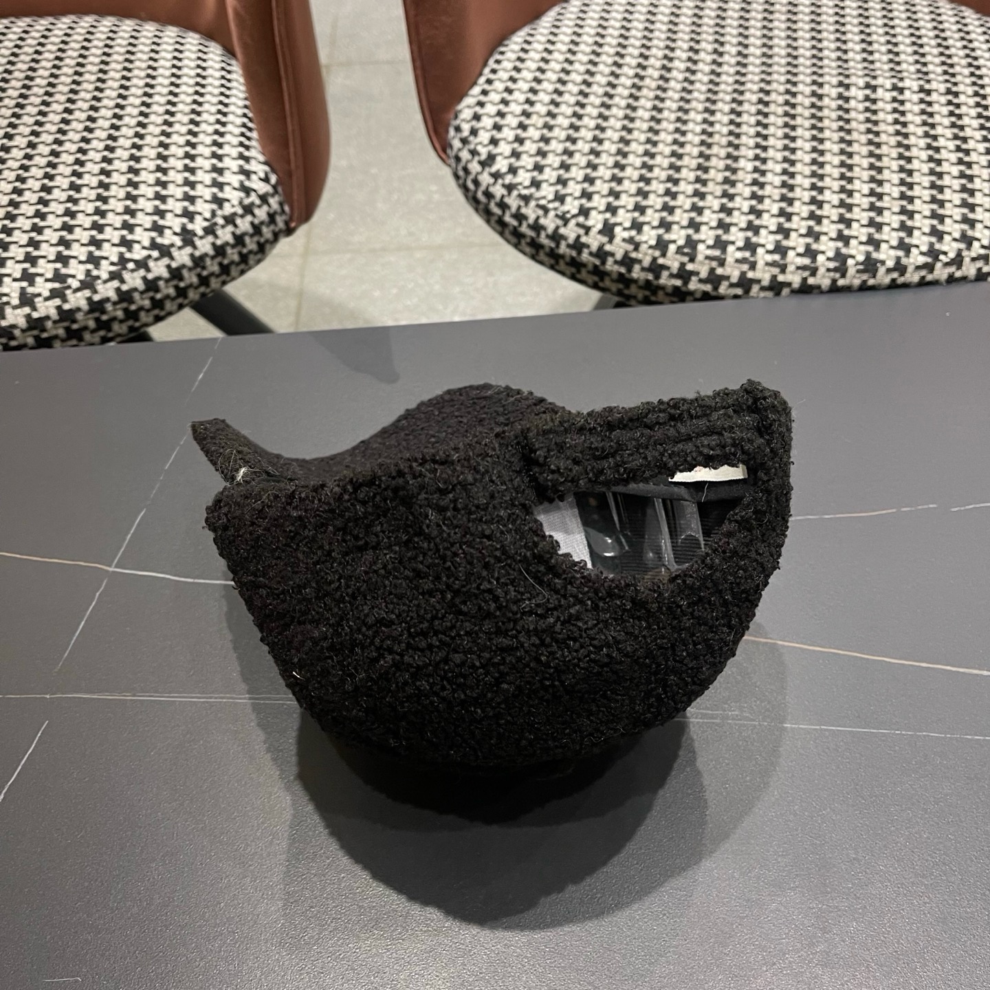 Moncler蒙口 秋冬新款毛绒绒棒球帽 ， 质感满满.真的yyds ～
