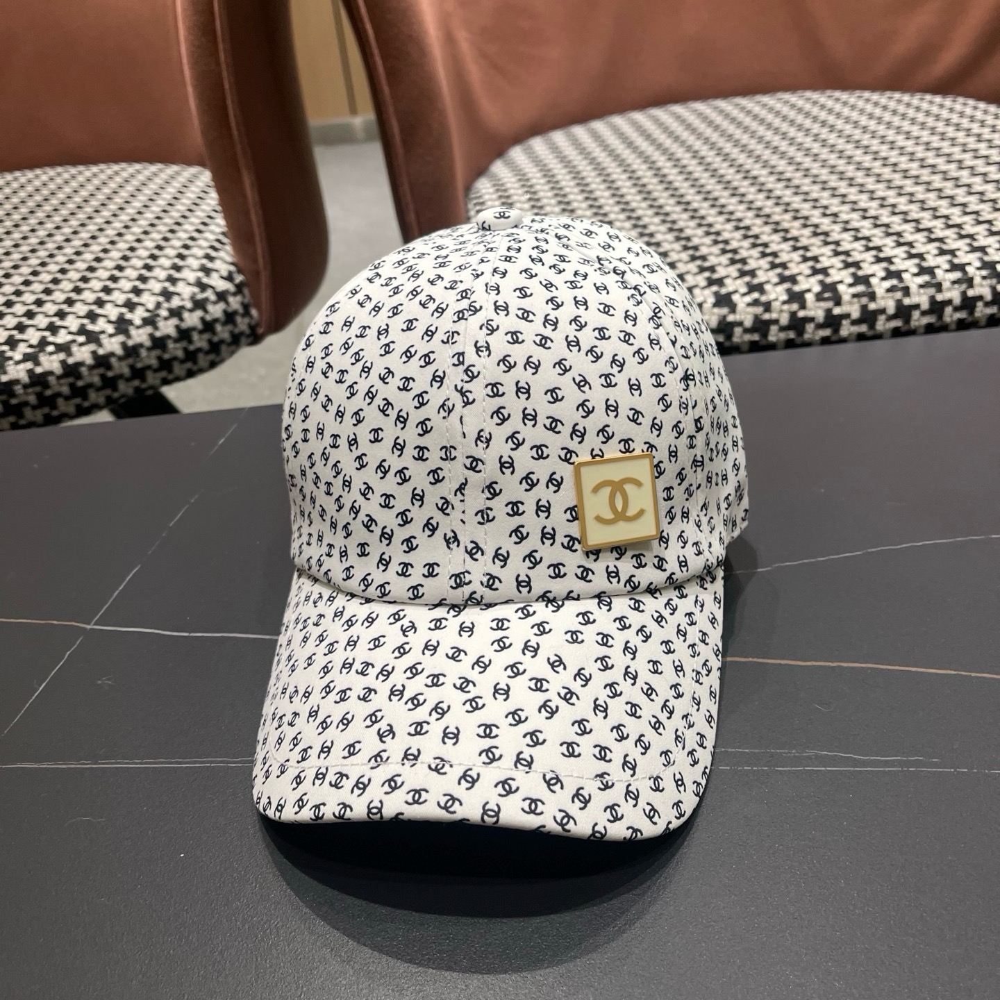 香奈儿CHANEL 新品硬顶棒球帽，小香logo经典简约，时尚休闲设计 跑量新品