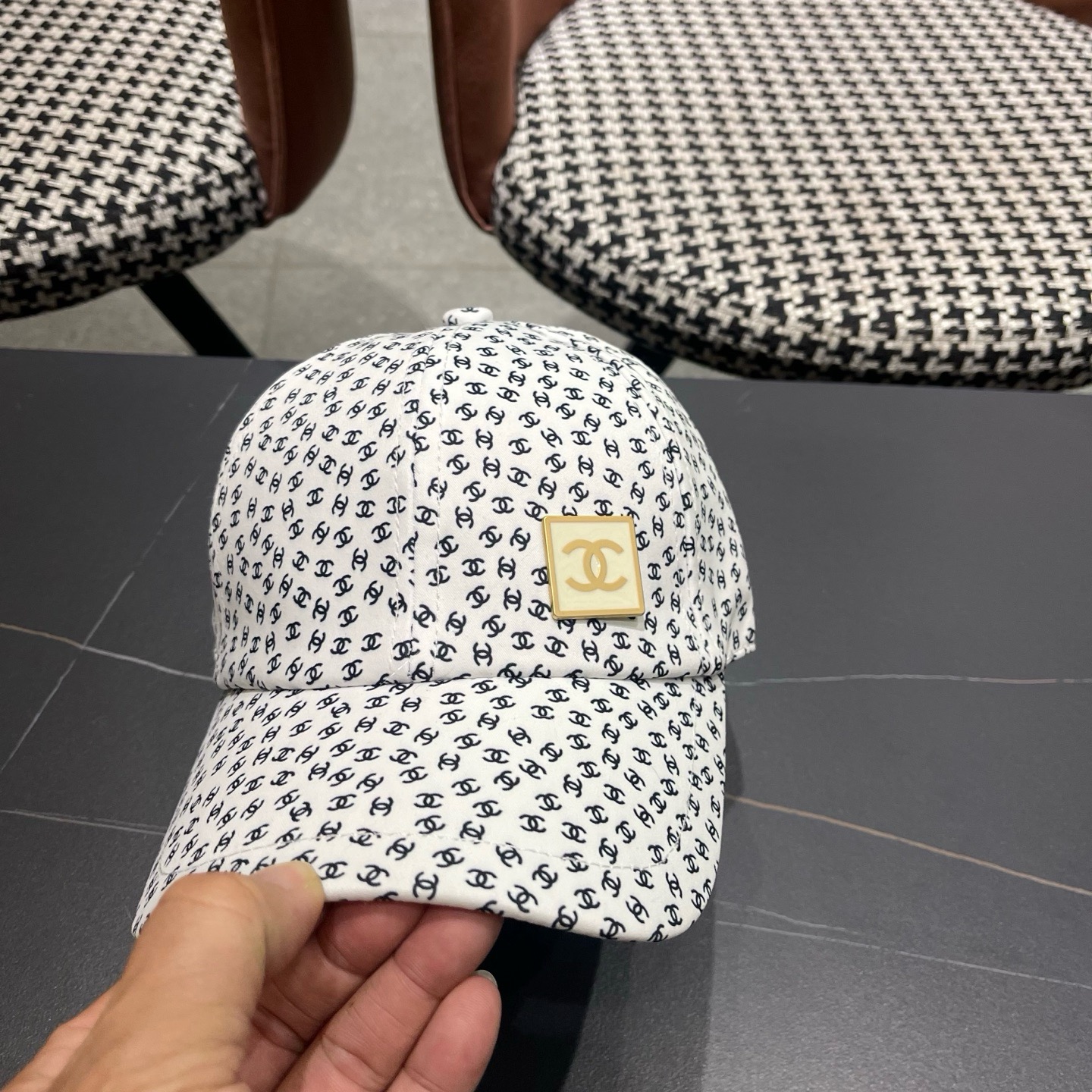 香奈儿CHANEL 新品硬顶棒球帽，小香logo经典简约，时尚休闲设计 跑量新品