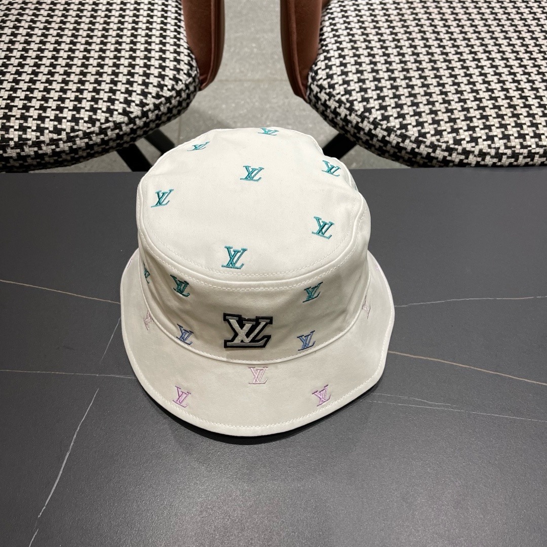 Lv路易威登2026新款 彩色渐变字母刺绣时尚双面渔夫帽 男士帽子