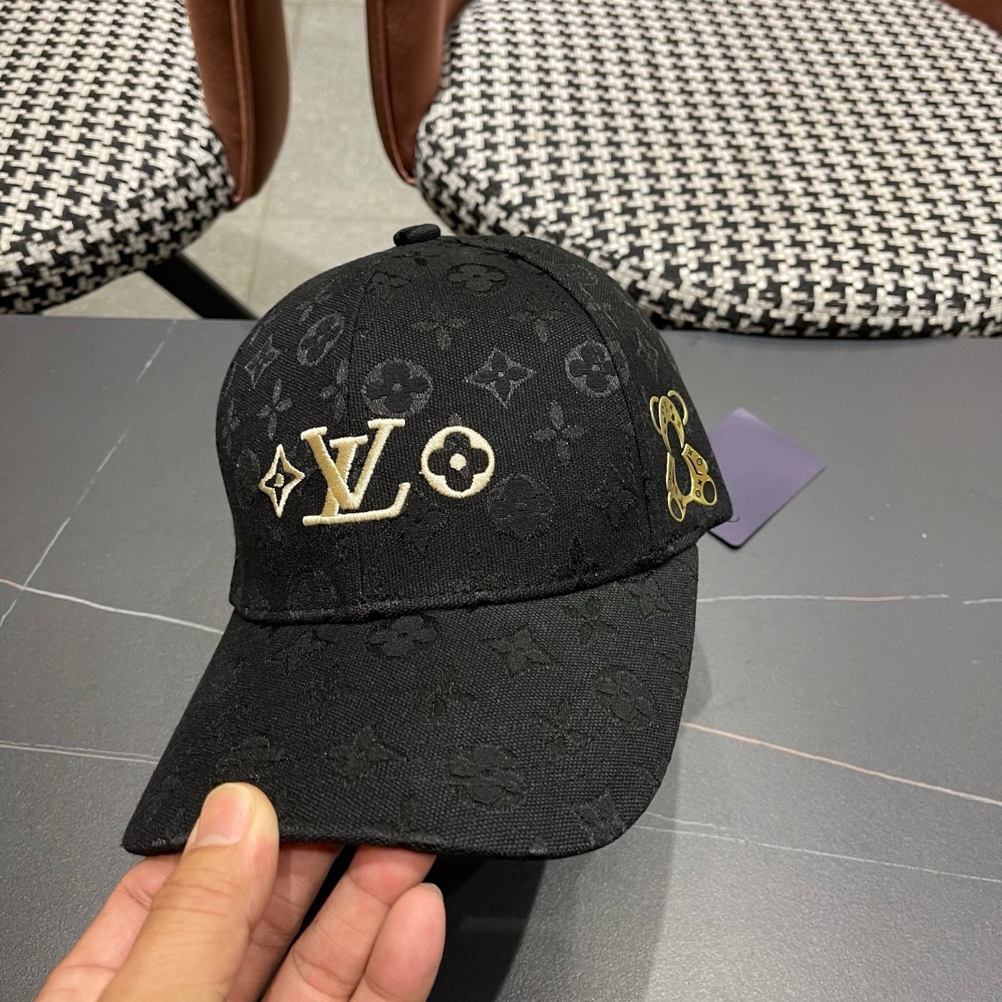 路易威登lv新款棒球帽 LouisVuitton😍新款重工打造♥️高端大气，百搭款🤗男女通用！