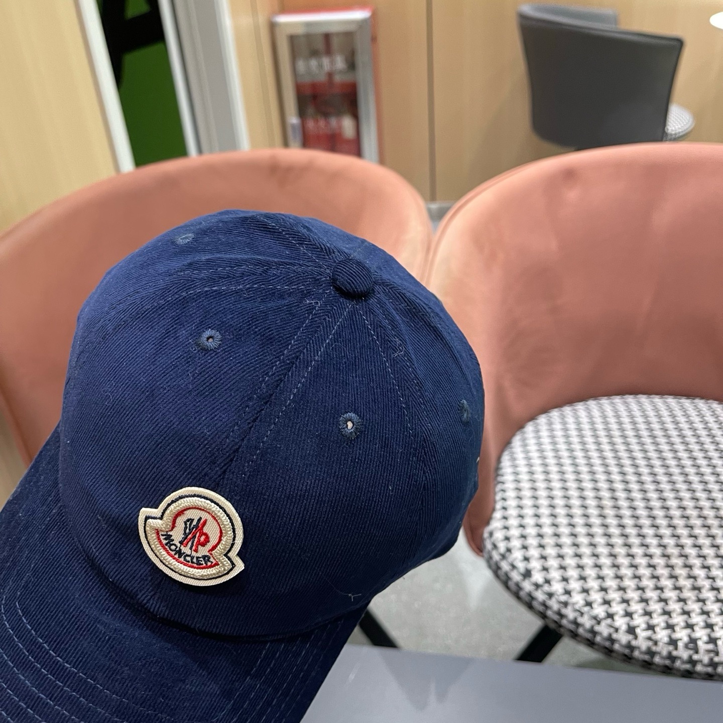 蒙口MONCLER秋冬新款棒球帽，时尚炸街单品，风格很OK，网红.时尚博主的最爱！高品质舒适透气，凹造型很好看