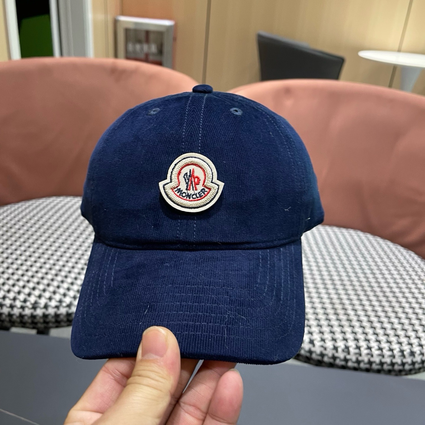 蒙口MONCLER秋冬新款棒球帽，时尚炸街单品，风格很OK，网红.时尚博主的最爱！高品质舒适透气，凹造型很好看
