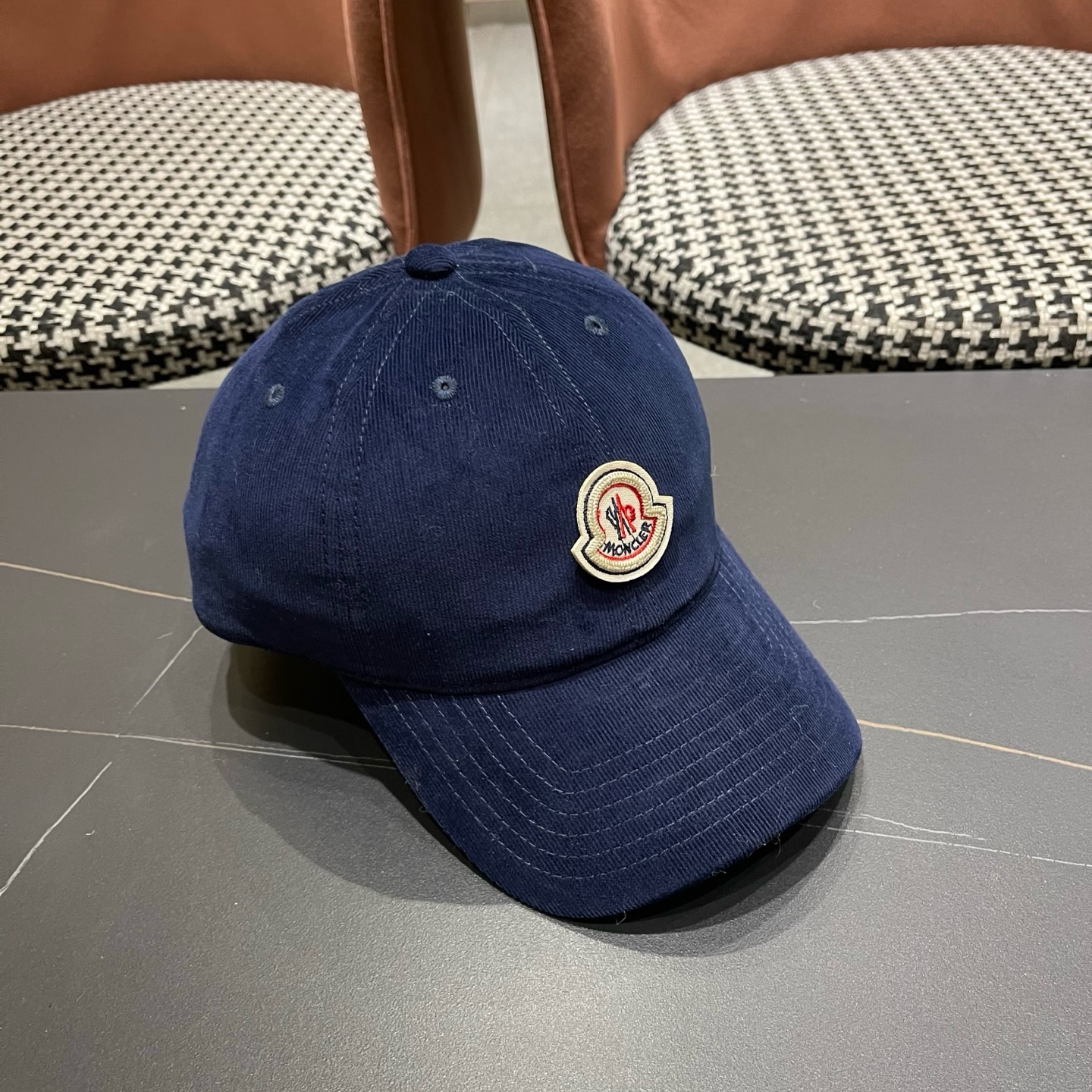 蒙口MONCLER秋冬新款棒球帽，时尚炸街单品，风格很OK，网红.时尚博主的最爱！高品质舒适透气，凹造型很好看