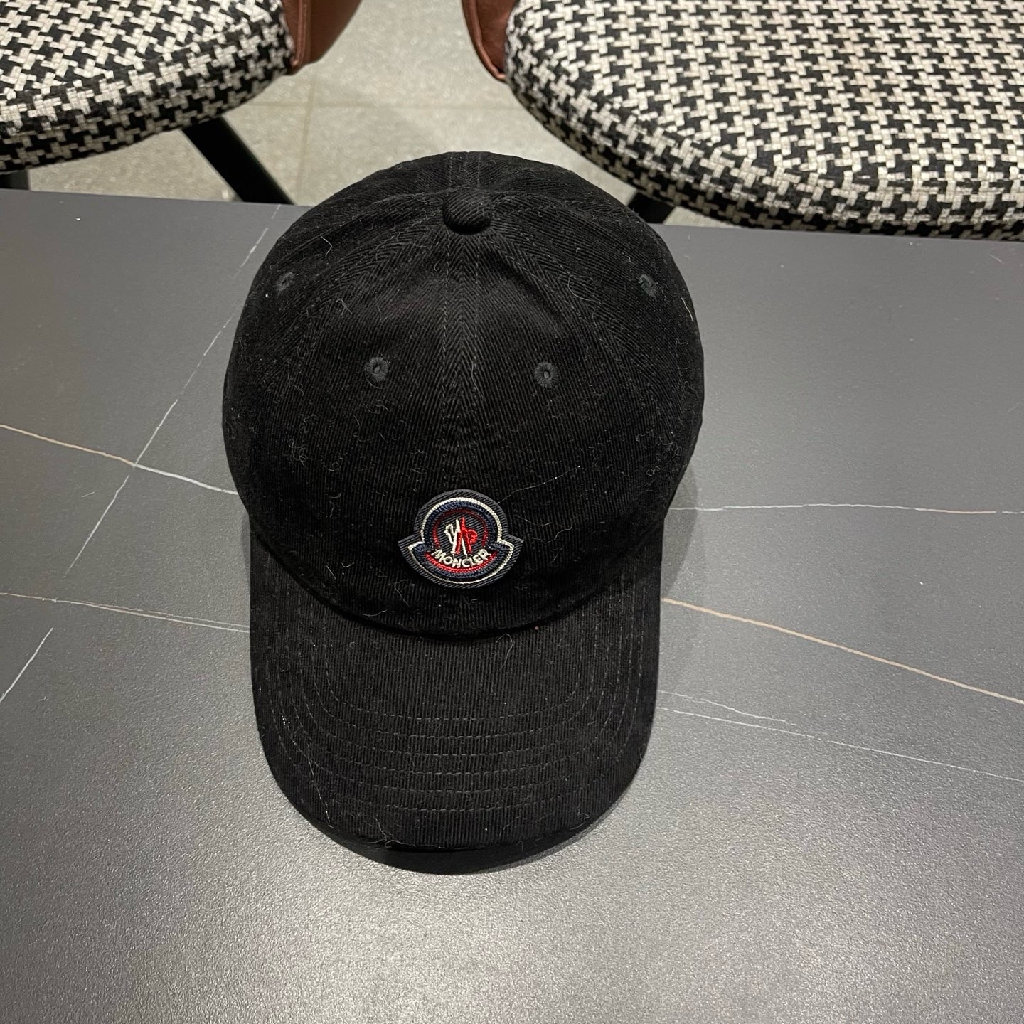 蒙口MONCLER秋冬新款棒球帽，时尚炸街单品，风格很OK，网红.时尚博主的最爱！高品质舒适透气，凹造型很好看