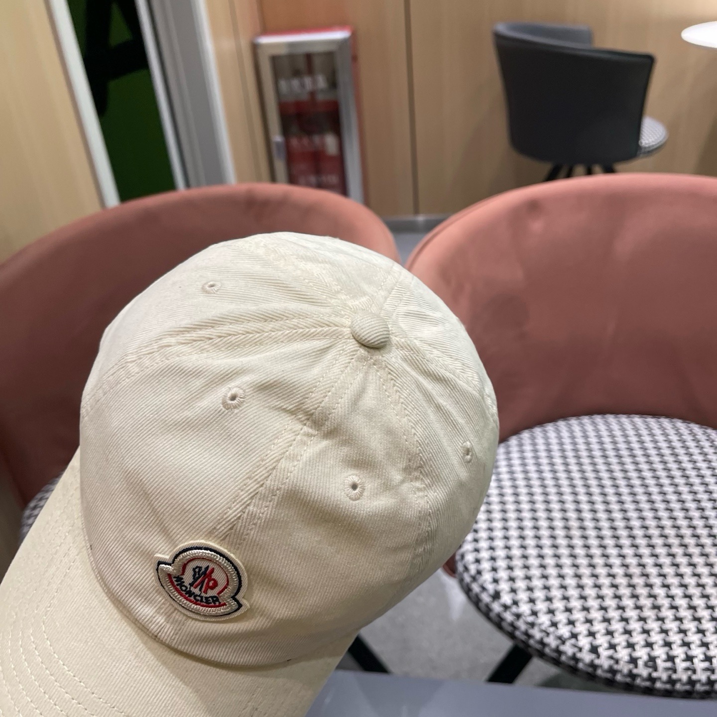蒙口MONCLER秋冬新款棒球帽，时尚炸街单品，风格很OK，网红.时尚博主的最爱！高品质舒适透气，凹造型很好看
