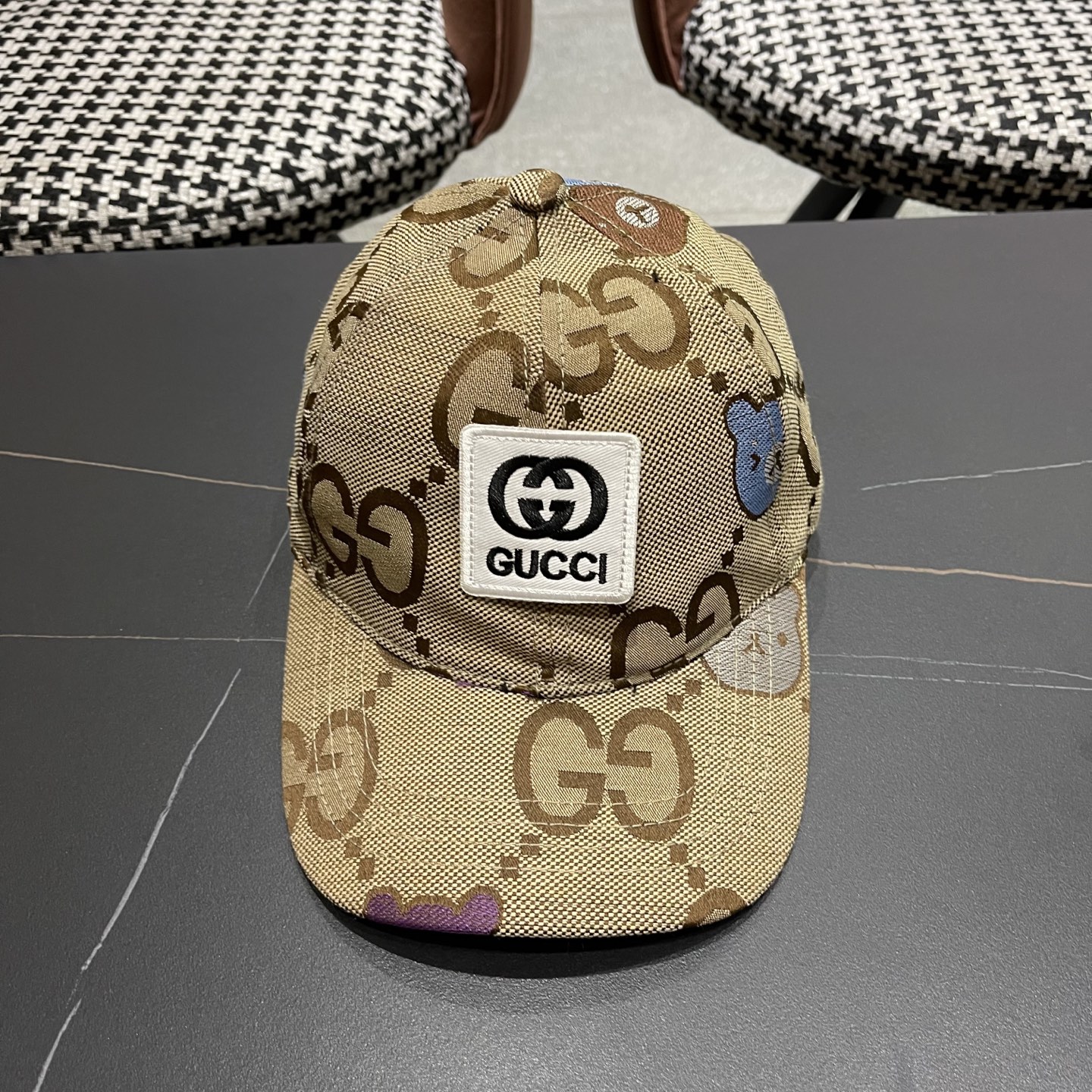 NO:755661,Gucci Gucci's new original baseball cap, baseball cap. 1:1 mold opening and customization at the counter, the original canvas surface is light and breathable!  Basic head circumference 56, the patch is adjustable. Hats, straw hats, fisherman hats, baseball caps, hats, gucci, espadrilles, hats19860909Gucci古奇新款原单棒球帽, 棒球帽.专柜1:1开模订制,原版帆布面轻盈透气！基础头围56,贴片可调节.帽子草帽渔夫帽棒球帽,帽子,gucci,espadrilles,hats,hat