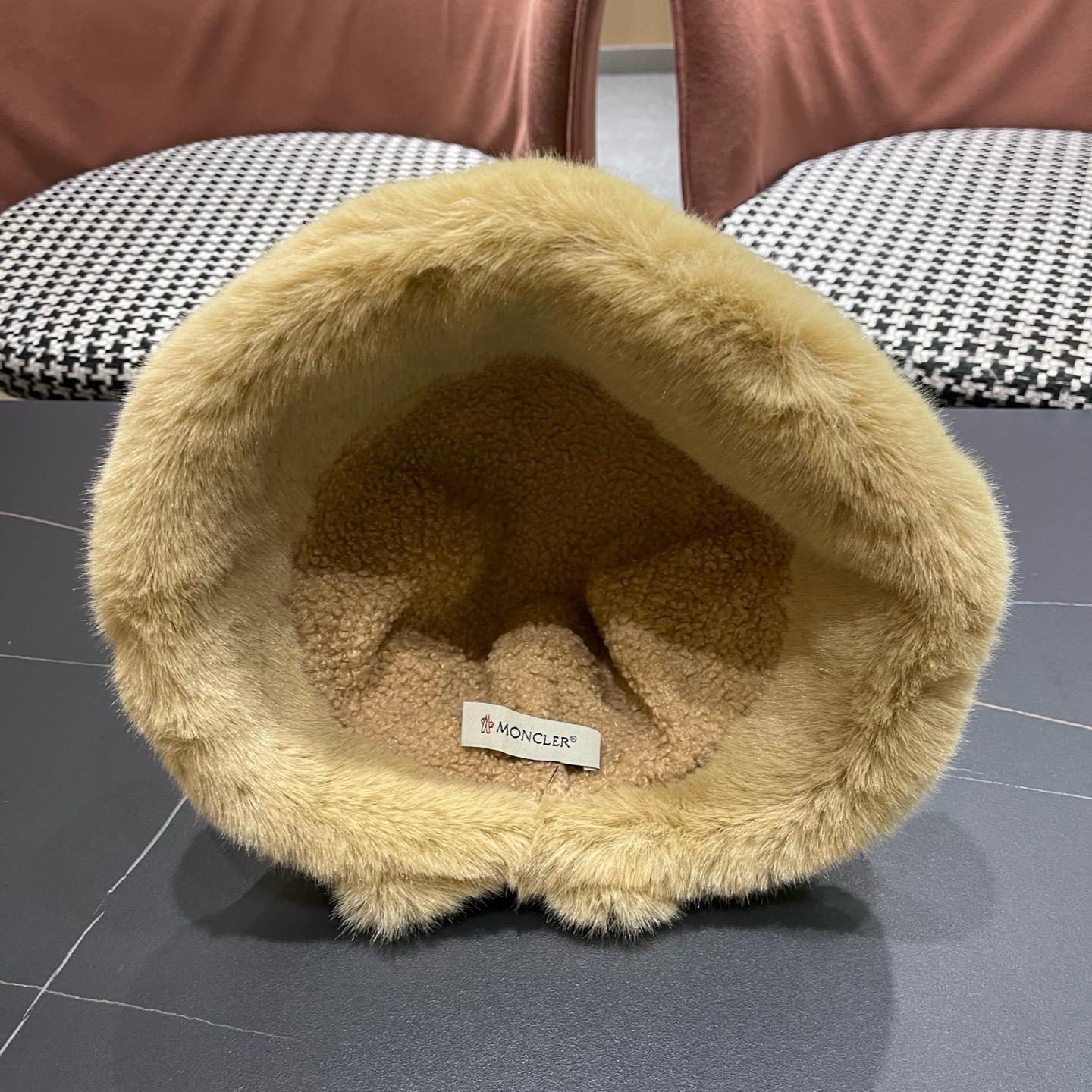 MONCLER（蒙口）韩国麂皮绒盆帽女冬季保暖加厚毛绒 渔夫帽时尚气质蝴蝶结防寒帽子