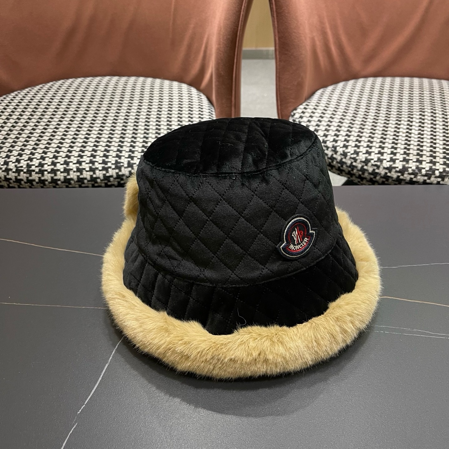 MONCLER（蒙口）韩国麂皮绒盆帽女冬季保暖加厚毛绒 渔夫帽时尚气质蝴蝶结防寒帽子