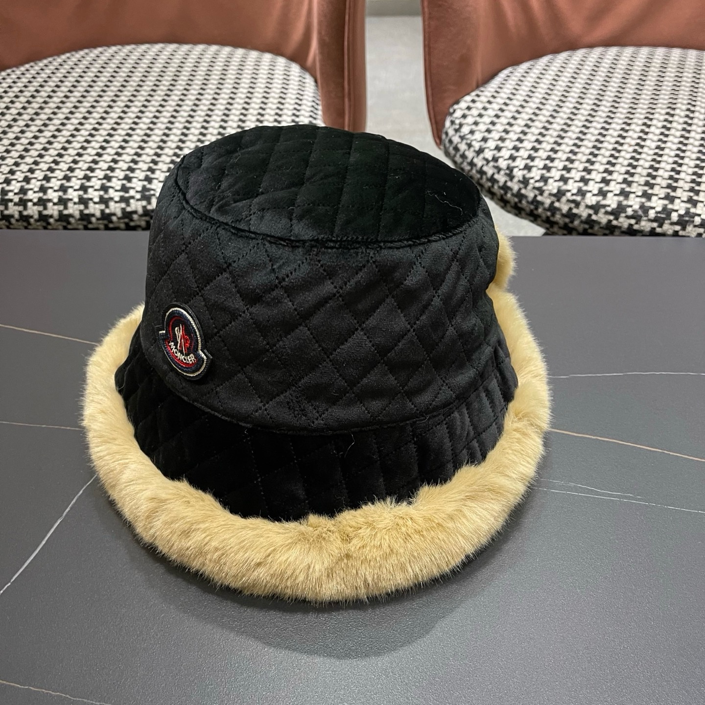 MONCLER（蒙口）韩国麂皮绒盆帽女冬季保暖加厚毛绒 渔夫帽时尚气质蝴蝶结防寒帽子