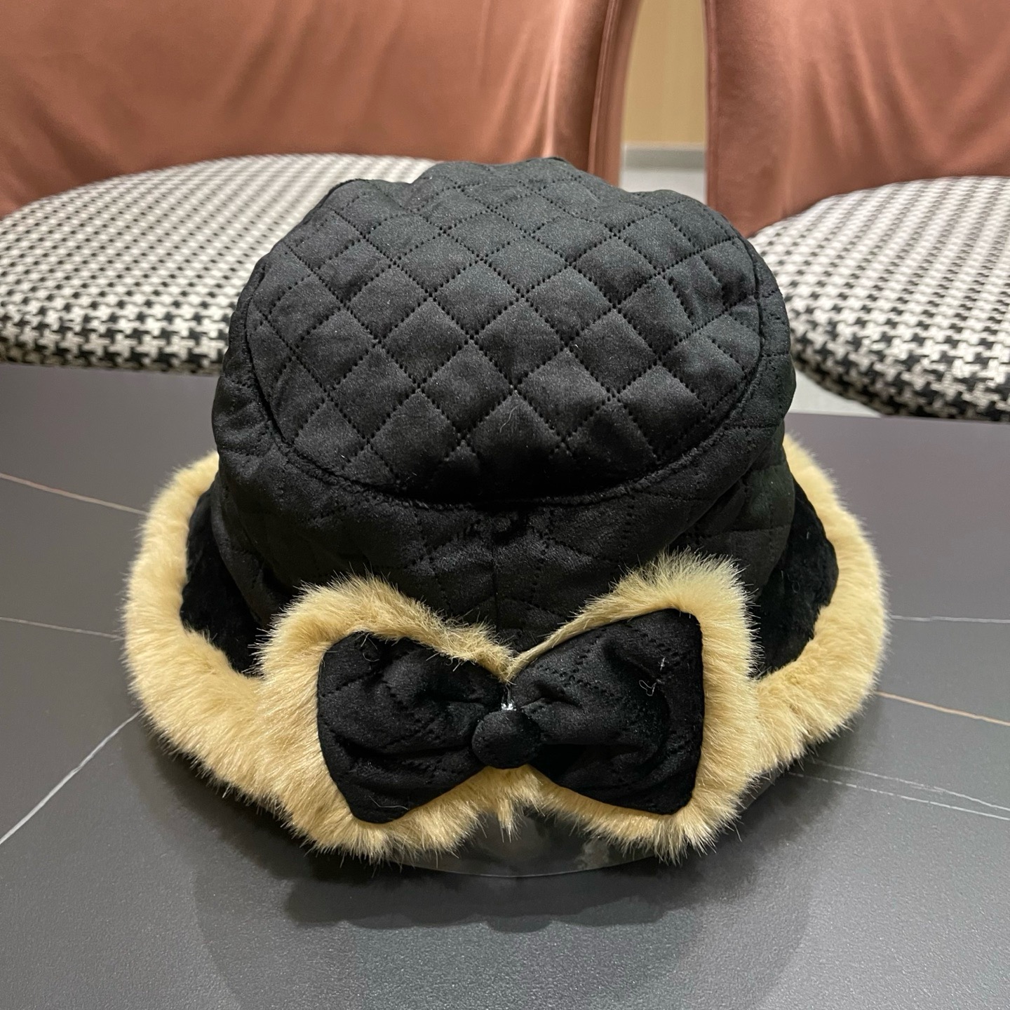 MONCLER（蒙口）韩国麂皮绒盆帽女冬季保暖加厚毛绒 渔夫帽时尚气质蝴蝶结防寒帽子
