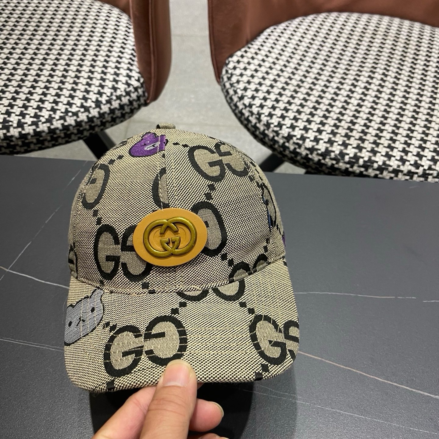 Gucci(古奇)新款原单棒球帽， 大双G拼皮，专柜热卖款，1:1开模订制，原版帆布料+头层牛皮，时尚帅气！质量超赞，基