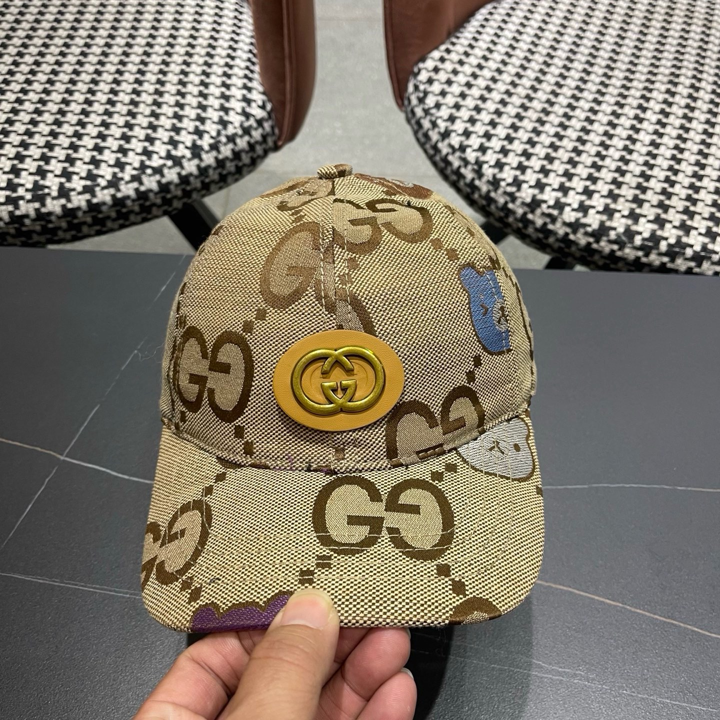 Gucci(古奇)新款原单棒球帽， 大双G拼皮，专柜热卖款，1:1开模订制，原版帆布料+头层牛皮，时尚帅气！质量超赞，基