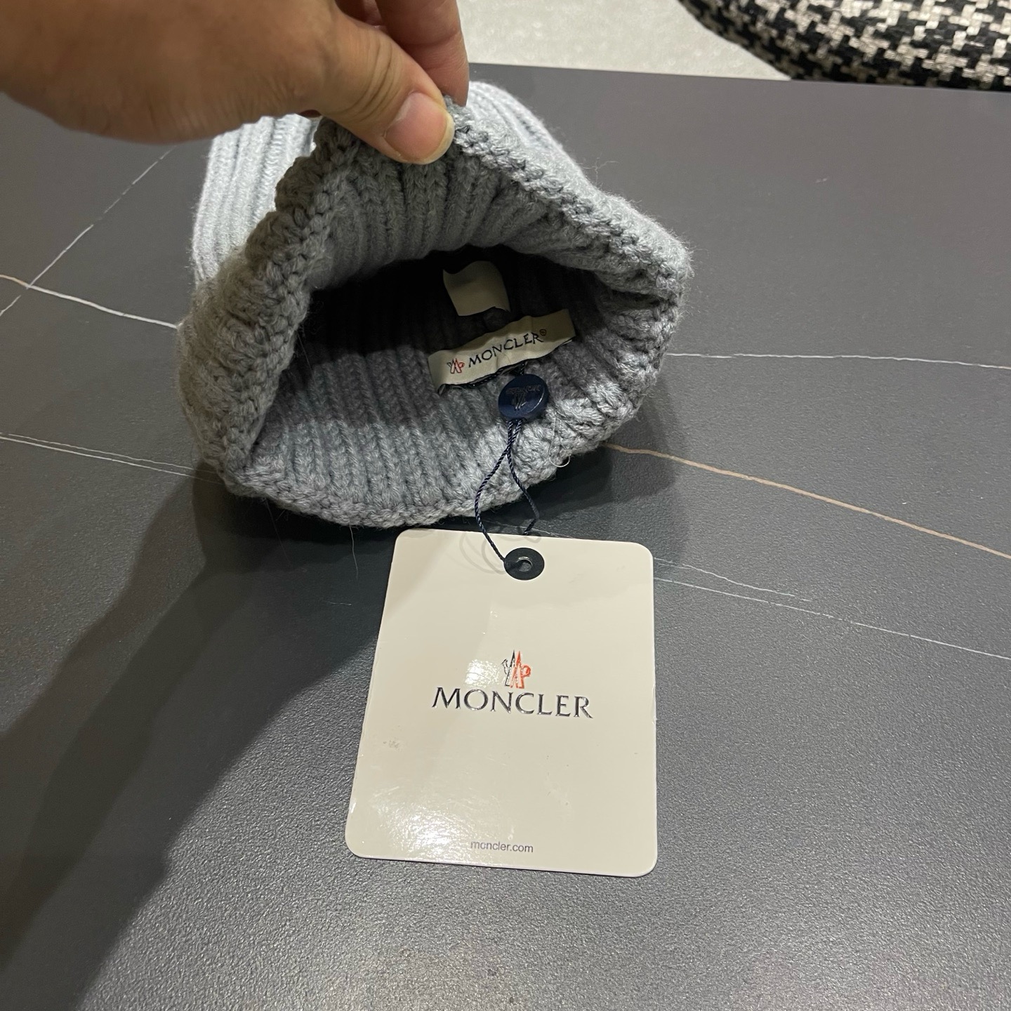 MONCLER（蒙口）秋冬季光板毛线帽户外休闲保暖套头帽弹力针织帽男女款空白冷帽子