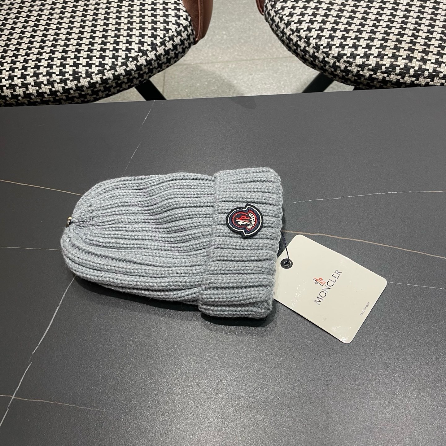 MONCLER（蒙口）秋冬季光板毛线帽户外休闲保暖套头帽弹力针织帽男女款空白冷帽子