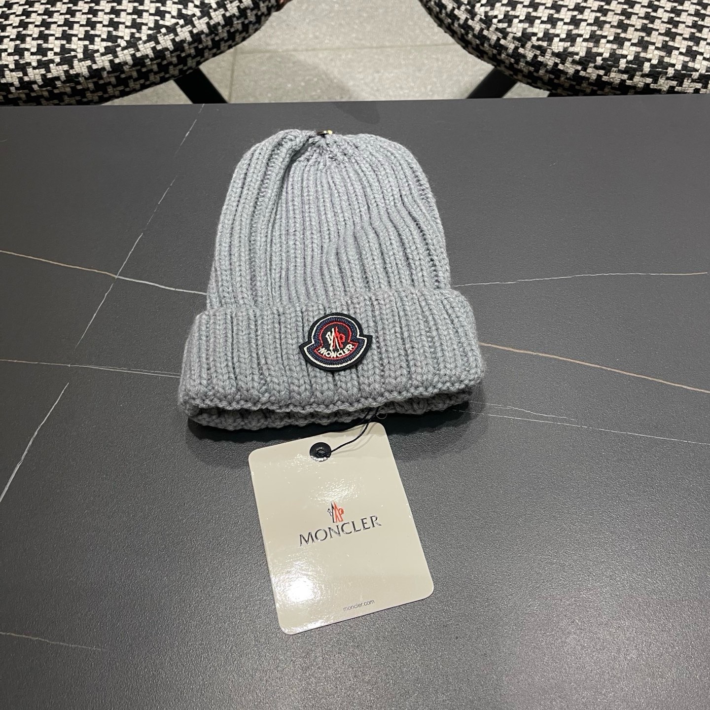 MONCLER（蒙口）秋冬季光板毛线帽户外休闲保暖套头帽弹力针织帽男女款空白冷帽子