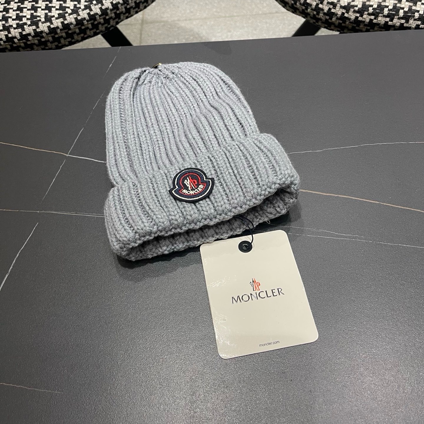 MONCLER（蒙口）秋冬季光板毛线帽户外休闲保暖套头帽弹力针织帽男女款空白冷帽子
