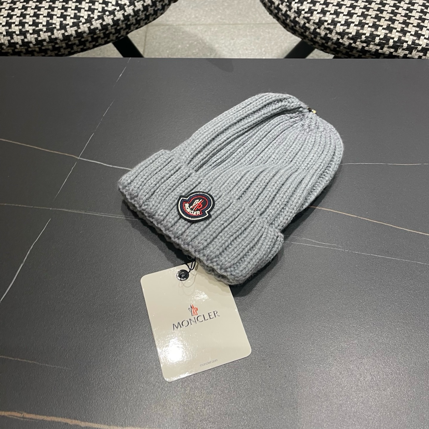 MONCLER（蒙口）秋冬季光板毛线帽户外休闲保暖套头帽弹力针织帽男女款空白冷帽子