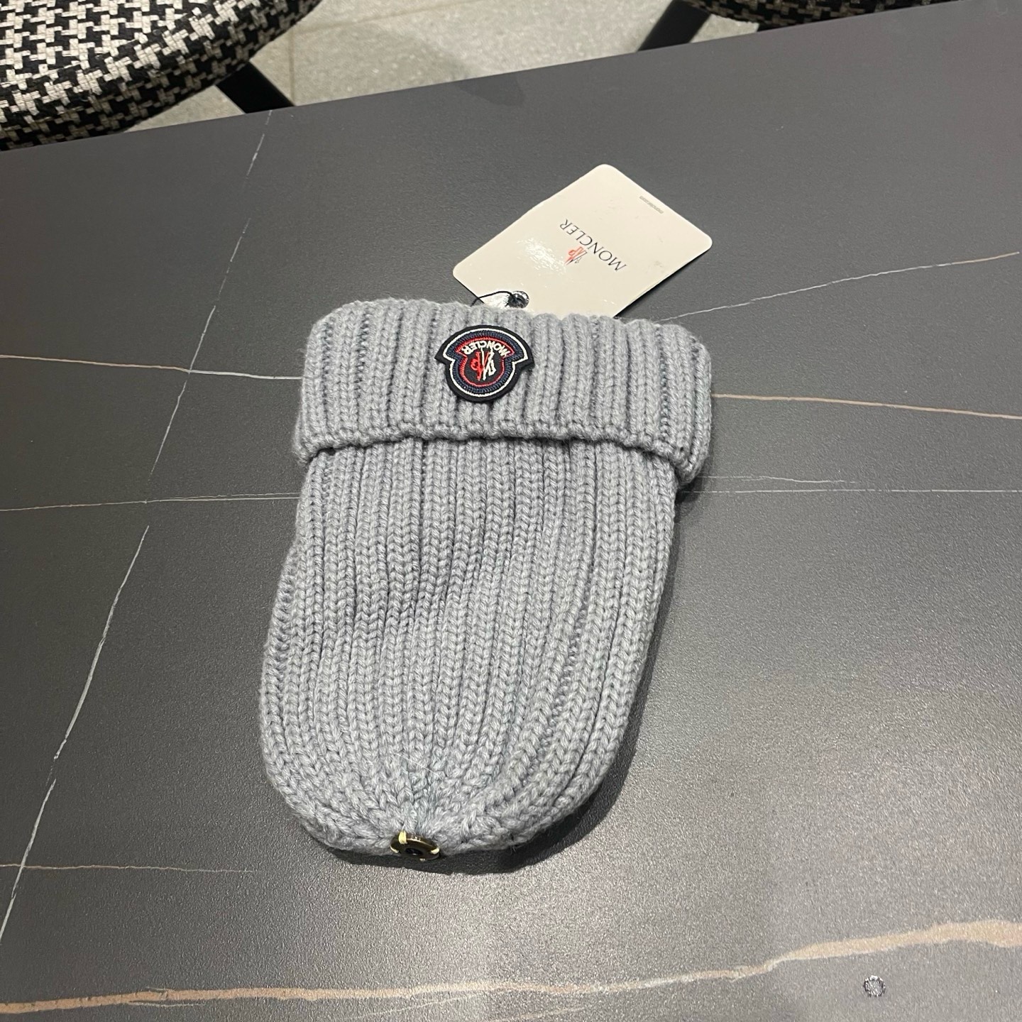 MONCLER（蒙口）秋冬季光板毛线帽户外休闲保暖套头帽弹力针织帽男女款空白冷帽子